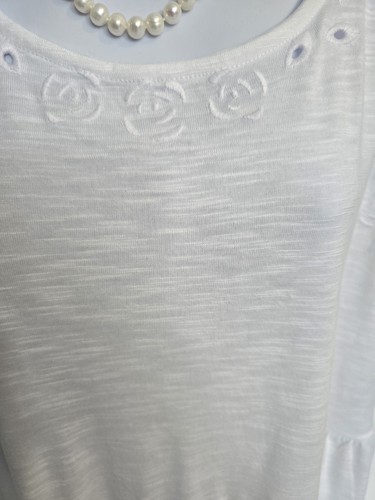 Túnica blanca 4 4X 26 nueva con etiquetas con ojales torridos y ojales bordados - Imagen 4 de 12