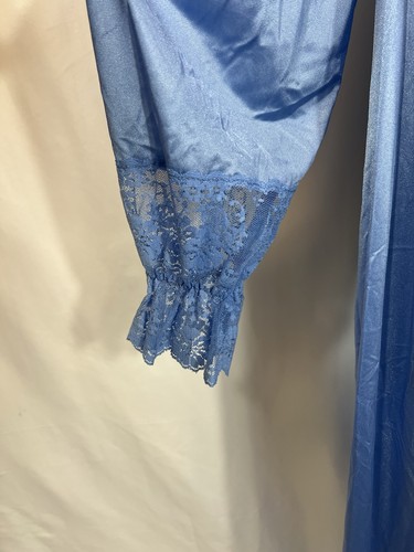 Vtg Gilbar Blue Nylon Lace Long Robe Peignoir Medium USA Made 3045 - Picture 3 of 11