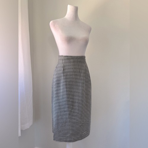 Vintage ‘90s Ann Taylor Black & White Houndstooth Print Pencil Midi Skirt - Picture 5 of 8