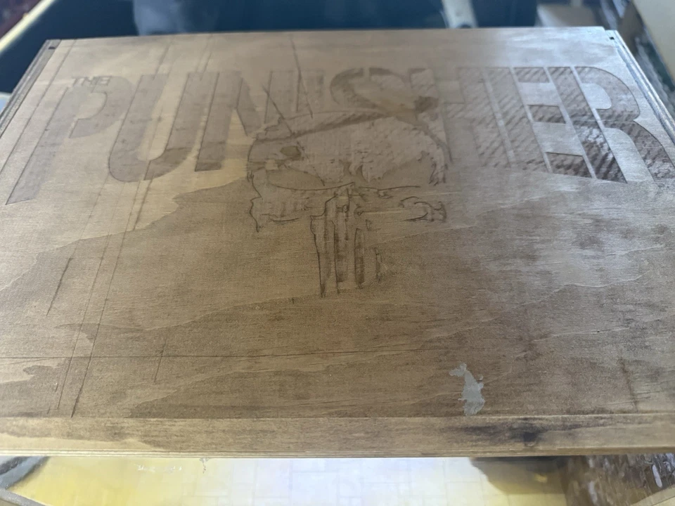 Habitación Diorama Iluminada Punisher con Figura y Accesorios Detallados Foto 4 de 4