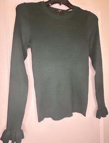 Tahari Large Forest Green Ribbed Long Sleeve Ruffled Cuffs Sweater Top NWT - Picture 2 of 9