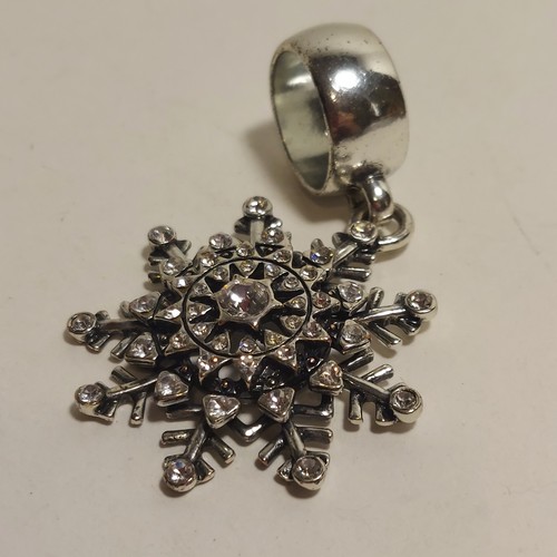 Silberfarben Übergroße Schneeflocke Anhänger Schal Charm Strass Atemberaubend! - Bild 3 von 7