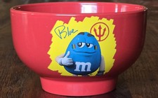 M & M Werbeartikel, M und M Sch&uuml;ssel / M&uuml;slischale rot (M&M blau)  Thema Fu&szlig;ball