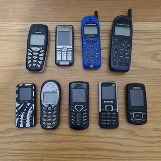 Vintage Retro Mobile Phones Job Lot Nokia Motorola Samsung Sony Ericsson Spares