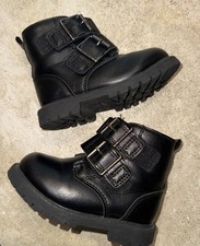 Girls Toddler Size 7M Carter Boots. Black