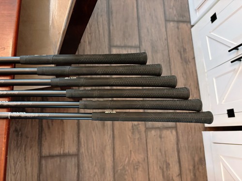 PXG 0311P / 0311T Gen 2 Iron Set 5-PW / Mitsubishi MMT Stiff Graphite - Picture 9 of 11