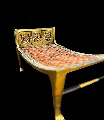 Lit roi égyptien Toutankhamon comme celui soldes du tombeau