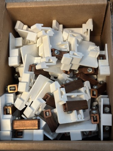 NEW Box of 25 NSI DRTB50 50 Amp Din Rail Wire Connectors Terminal Blocks 600V - Picture 2 of 3