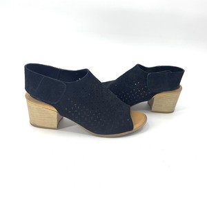 korks sandals black