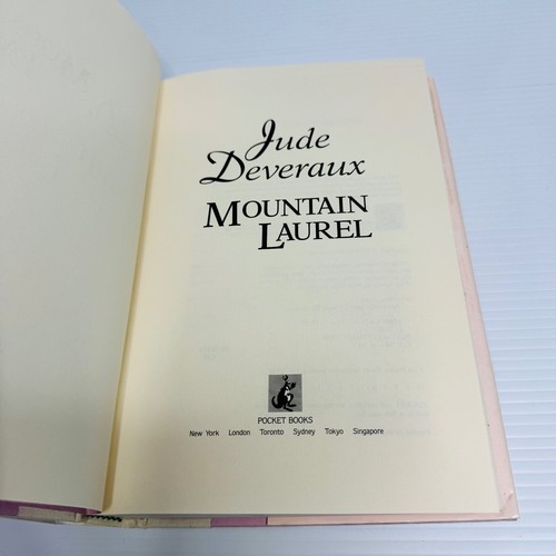 Mountain Laurel By Jude Deveraux Hardcover Book Historical Romance Vintage 1990 - Picture 8 of 15