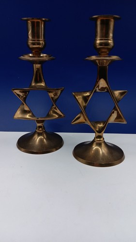 2 Vintage Brass Candlesticks Star - Picture 3 of 10