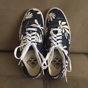 VANS Canvas Palm Leaf Print Shoes Blue 