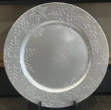 Set Of 4 Charger Plates Silver  Embossed, Snowflake Decorative Tableware 13”