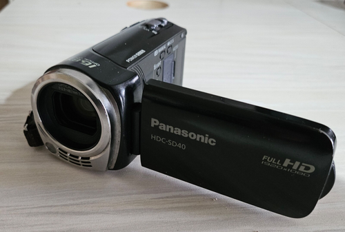 PANASONIC HDC-SD40 CAMCORDER HIGH DEFINITION DIGITAL HD VIDEO - Picture 10 of 13