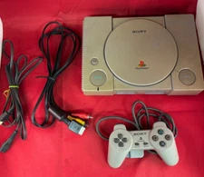 Sony Playstation SCPH-7500 Console  W/Controller Cableset Tested  Japan