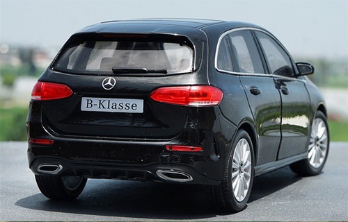 1/18 Mercedes Benz B-Klasse 2019 Black Diecast Car Model two doors can open - Picture 4 of 6