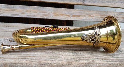 Military Solid Brass BUGLE With Royal Artilery Badge Music Band Army Soldier - Picture 8 of 12