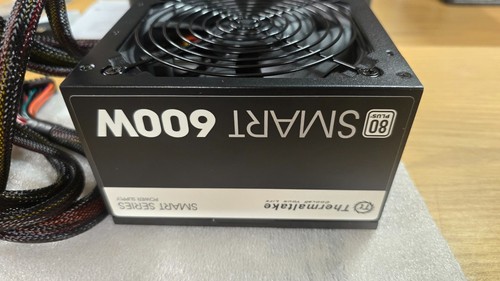 80+! Thermaltake Smart 600W SLI CrossFire Ready ATX12V V2.3 PCI-e 6pin or 8pin - Bild 19 von 24