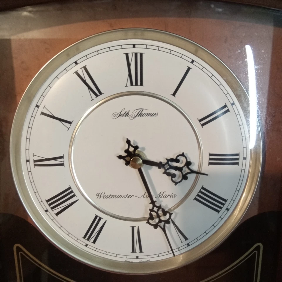 Seth Thomas Randolf WWL 7010-H Quartz Wall Clock Walnut Wood With Original Box - Image 4 of 4