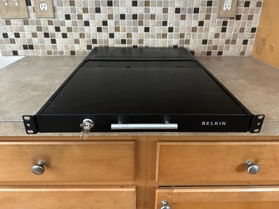 Belkin F1DC116B-DR 17'' LCD Rack Console with 16-Port KVM Switch