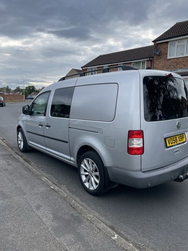 VW Caddy Maxi - Picture 3 of 14