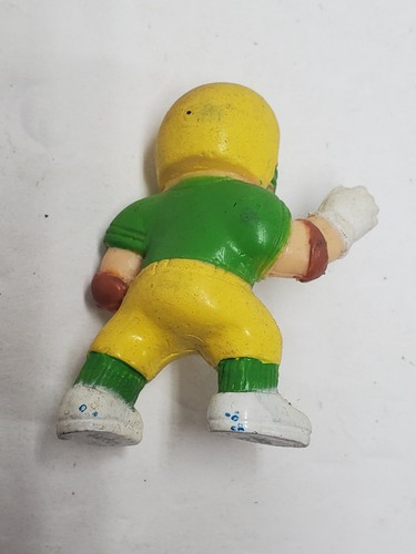 4x Vintage SOMA Sports Figures 2" Hockey Football Tennis Baseball 1986 PVC - Picture 5 of 12