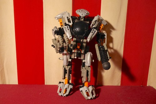 LEGO BIONICLE: Exo-Toa 8557 2002 - Picture 2 of 13