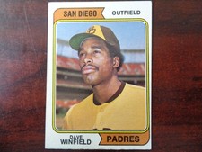 1974 Topps Dave Winfield #456 Rookie Card-VG-EX Condition-Padres