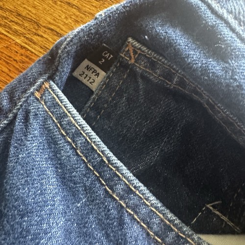 Pantalones de mezclilla de trabajo Carhartt FR resistentes al fuego 280-83 38x30 azul oscuro fuego - Imagen 7 de 15