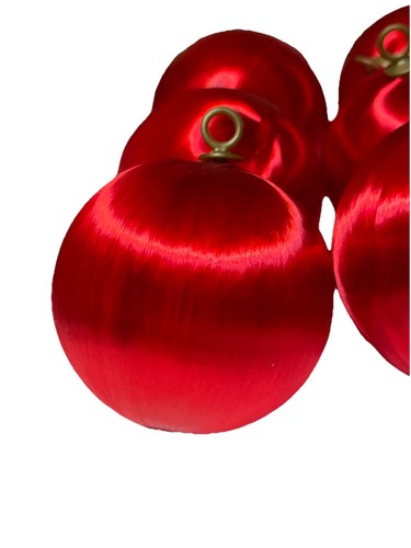 VTG Silk Satin Red Christmas/Holiday Ball ornaments set of 8 + 1 Extra Foam - Picture 3 of 4