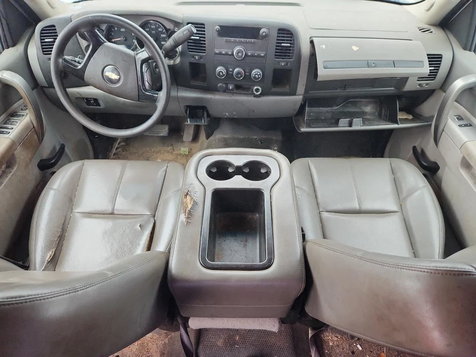 (LOCAL PICKUP ONLY) Rear Bumper Step Bumper Opt UD7 Fits 11-14 SIERRA 2500 PICKU Foto 2 de 4