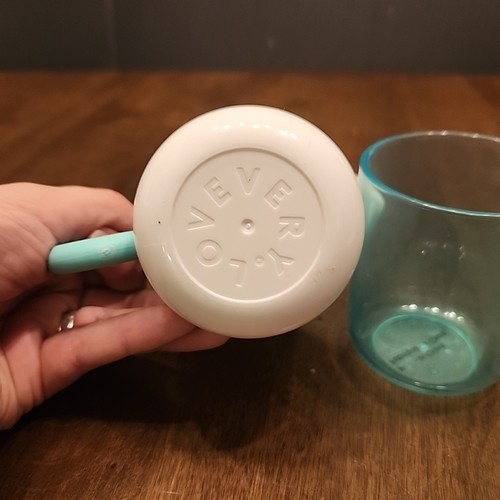 Lovevery Grooved Pitcher And Glass From The Realist Play Kit (19-21 Months) - Bild 2 von 3