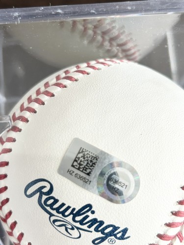 ⚾️ Mike Leake Signed OMLB Authenticated HZ636521 w/ Plastic Cube B3 - Picture 4 of 12