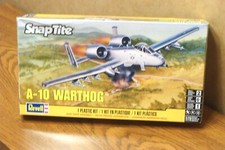 REVELL  A-10 WARTHOG SnapTite 1/72 SCALE MODEL KIT 