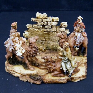 VINTAGE Nativity Scene Napkin Holder HOLIDAY Christmas Xmas
