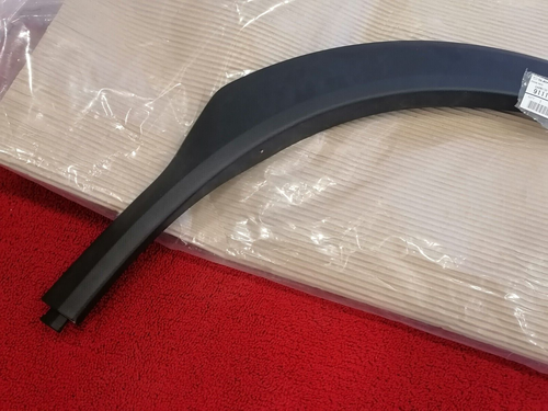 OEM 91112FJ101 for Subaru Crosstrek XV 11- RIGHT FRONT Side Fender Wheel Flare - Picture 3 of 11