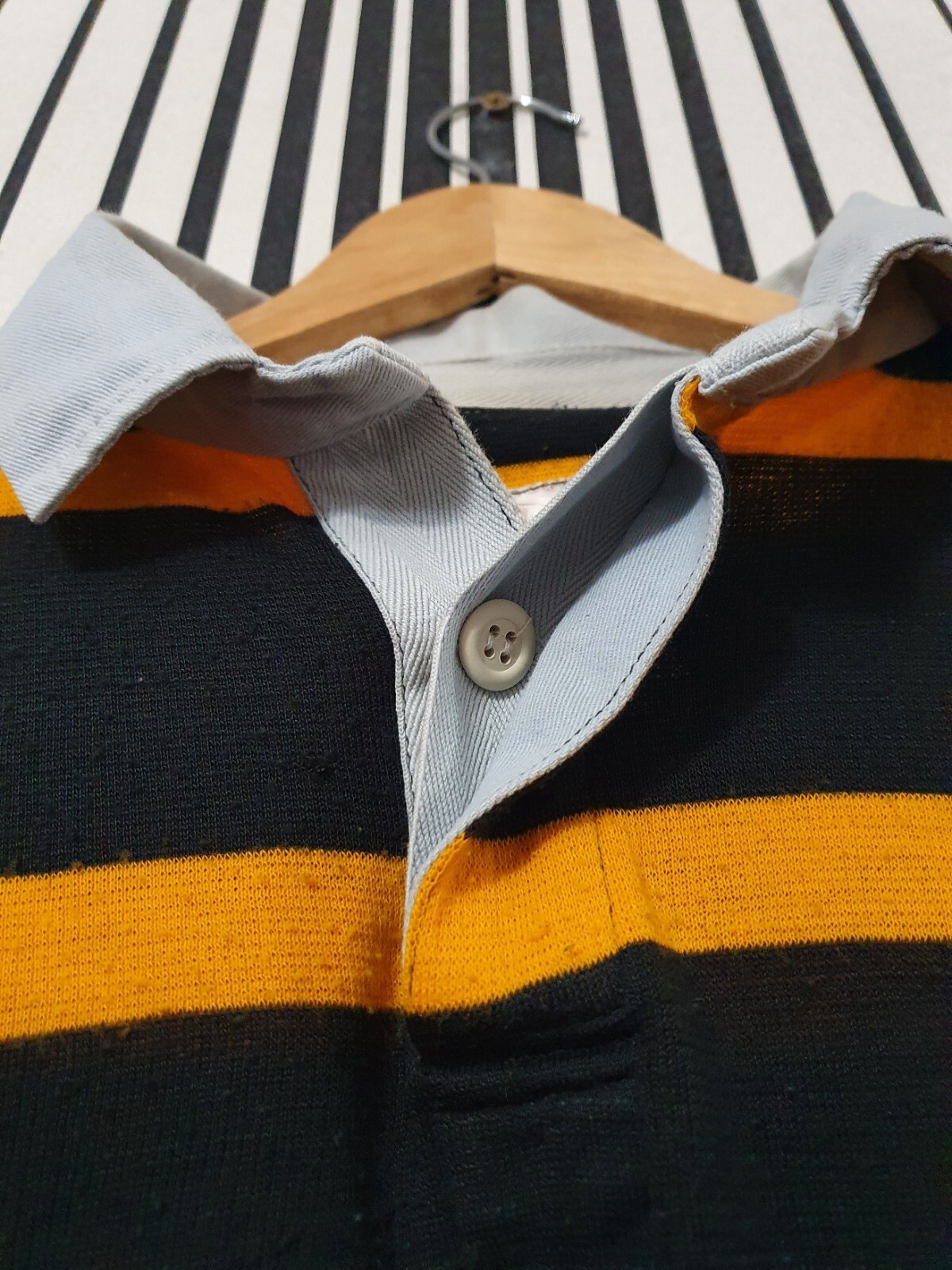 Picture 2 of 9
