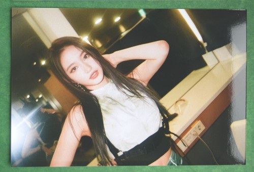 WEEEKLY Happy Weee2ly Day 2nd Anniversary Member Photocards & Photo Prints - Picture 16 of 17