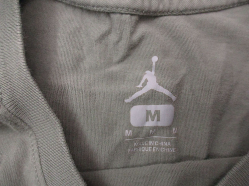 Jordan Size M Boys Gray 100% Cotton Crew Neck Long Sleeve Athletic Top 729 - Picture 9 of 11