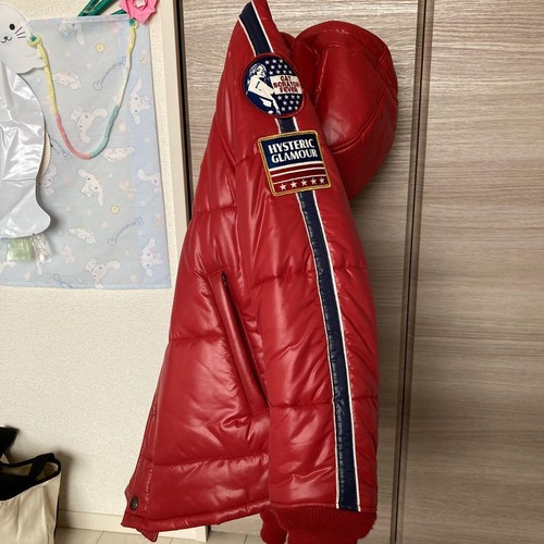 Hysterical glamour - Picture 3 of 8