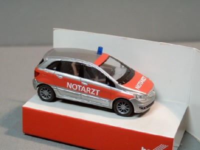 Herpa 046985 MB B-Klasse NEF Notarzt H0 1:87 NEU in OVP