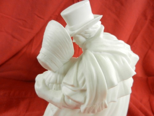 Vintage Dept Department 56 8" Bisque Ornate Christmas Figurine Skating Couple - Picture 9 of 13
