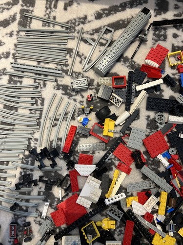Vintage Battery Train Lot Lego (7720) Track - Some Space And More 80s Parts - Picture 9 of 9