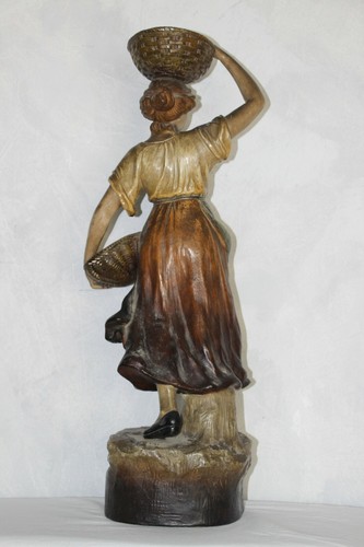 Auguste OTTO: La porteuse de panier. Terre cuite polychrome signée h:60cm - Imagen 5 de 10