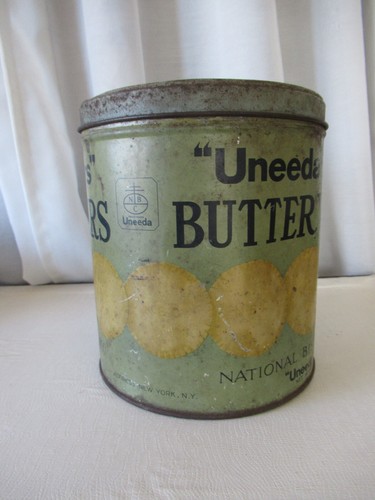 Vintage Uneeda Bakery Butter Wafers large tin green 7" tall 6" diameter - Picture 3 of 12