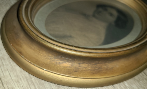 Antique oval frame w black & white portrait photograph, Caroline Irwin Purviance - Picture 9 of 14