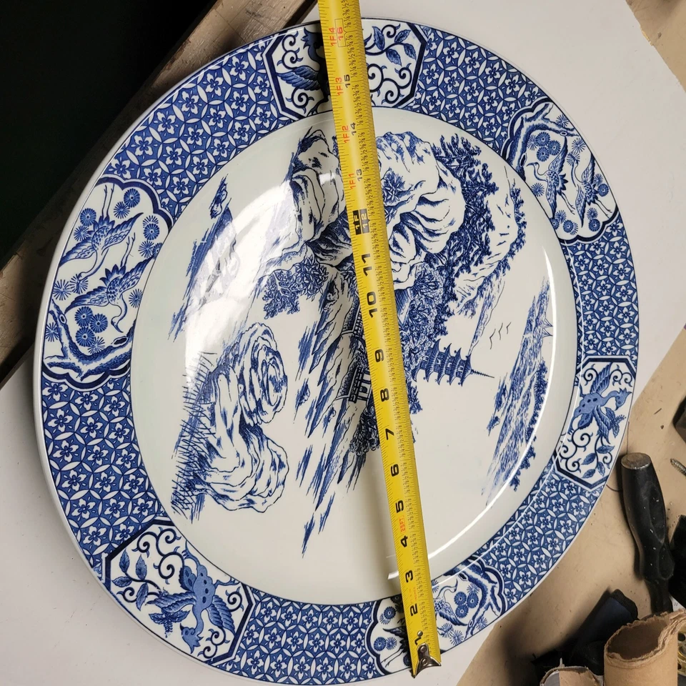 extra large blue and white charger plate 16.5 inches - Image 2 of 4