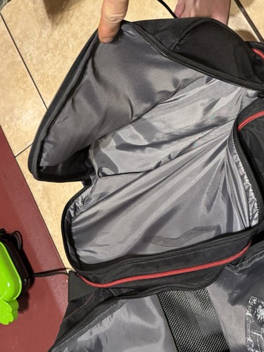 Ful Split-Level Rolling Duffel Bags Set (30” & 22”) – Black/Red, Great Condition - Picture 14 of 22