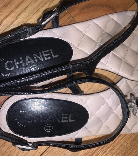 Sandali Chanel perizoma donna 44C pelle nera ad incastro CC ballerine trapuntate 10 - Foto 4 di 6