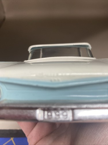 AMT 1959 Ford Fairlane 500 Friction 1/25 Scale Dealer Promo Turquoise & White - Picture 10 of 10